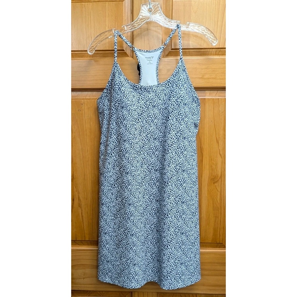 Old Navy Active Women's Medium Power Soft Built in Bra Support T Back Golf
